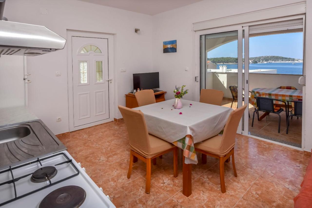 Apartments Markovic Rogoznica  Quarto foto
